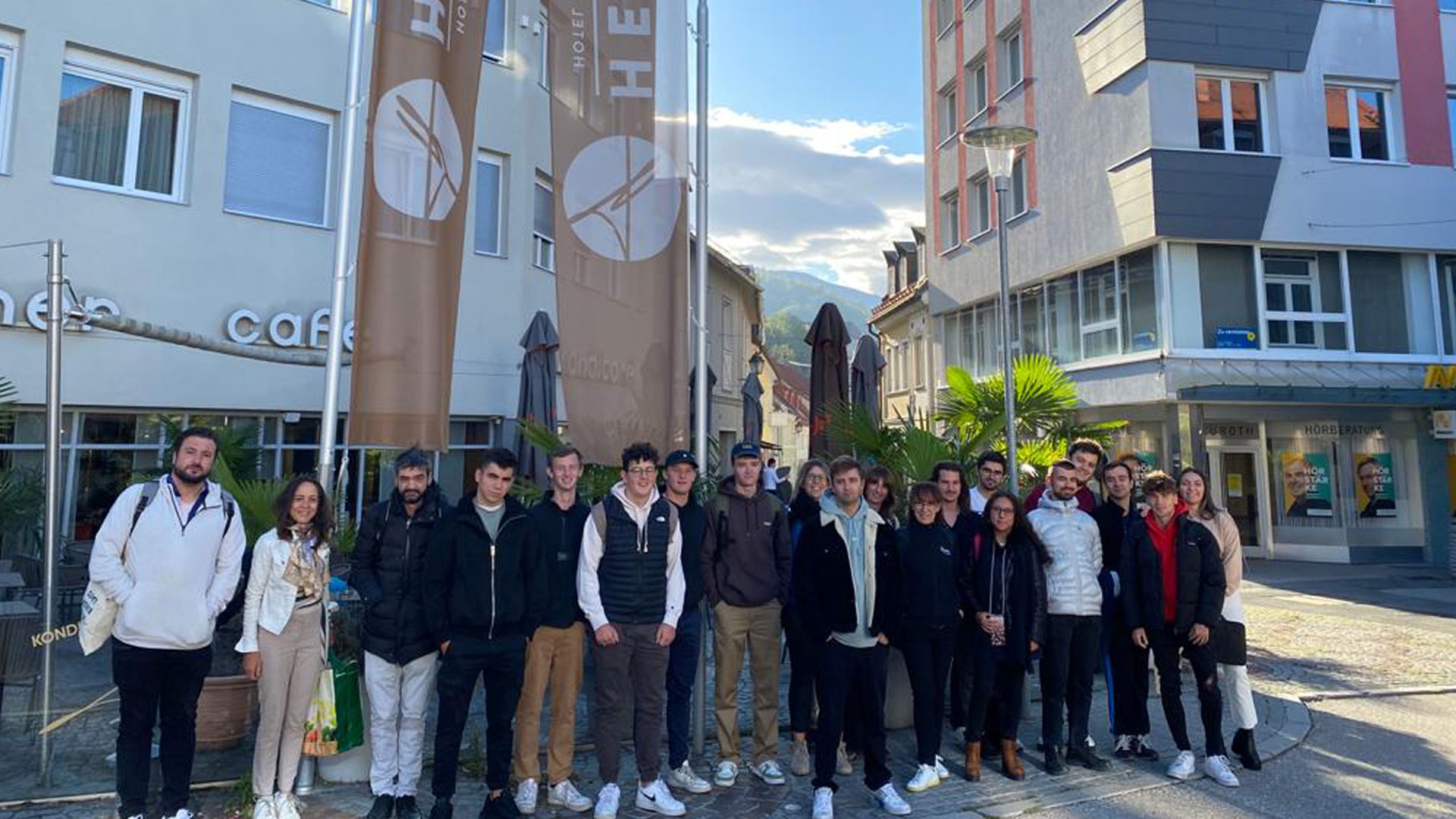 Cenifer Con el grupo de Bolzano (Italia). Nos alojamos en el mismo hotel.